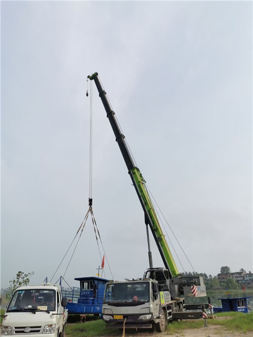 张家港市桥梁建设吊装案例